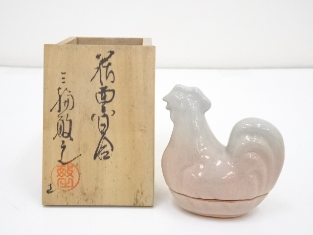 JAPANESE TEA CEREMONY HAGI WARE ROOSTER INCENSE CONTAINER BY TOSHIYUKI MIWA / KOGO 